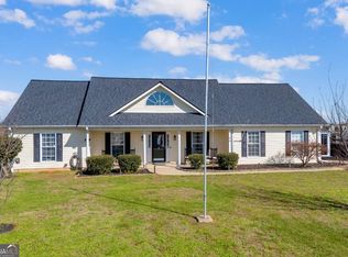 369 Kay Dr, Winder, GA 30680