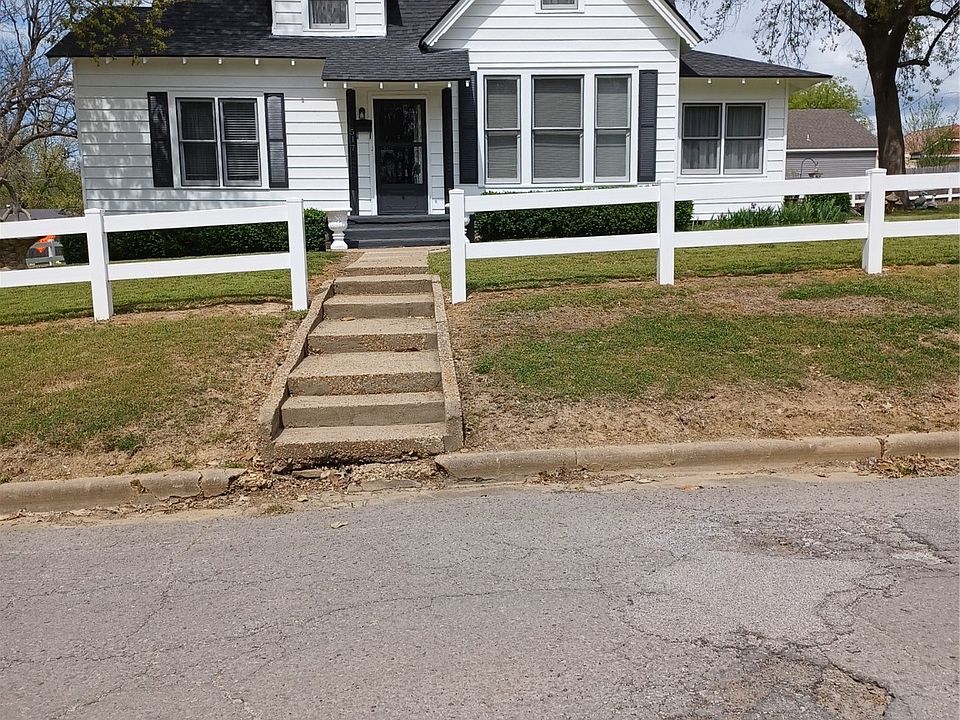 517 W Lafayette Ave, Checotah, OK 74426 MLS 2313004 Zillow