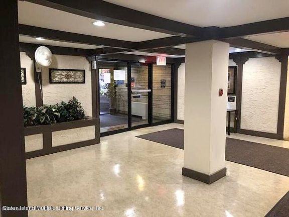 4th image of 2 Elmwood Park Dr APT 328
