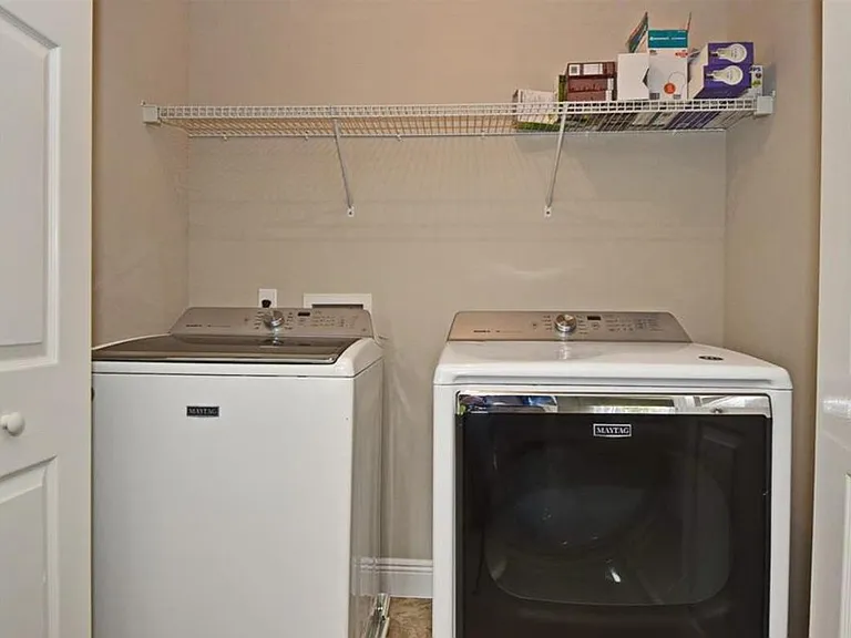 1251 Blessing St — Photo 6