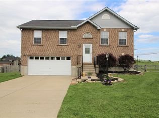 6215 Baymiller Ln, Burlington, KY 41005
