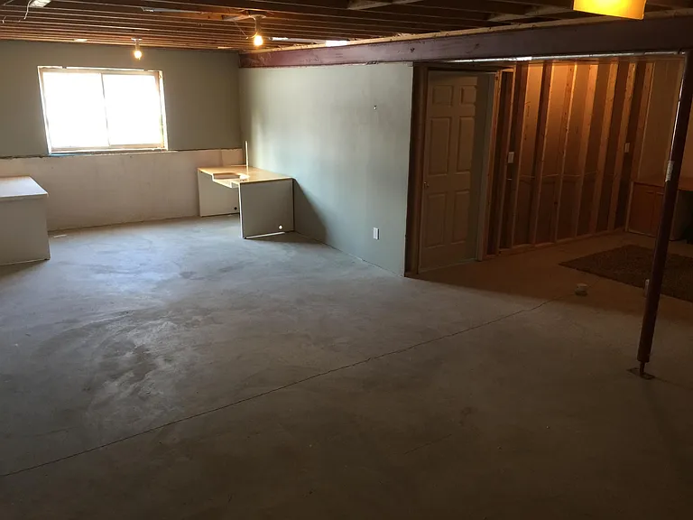 131 W Webb Dr — Photo 15
