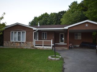 229 1st St, Shady Spring, WV 25918