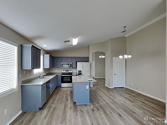 5th image of 7005 S 46th Dr