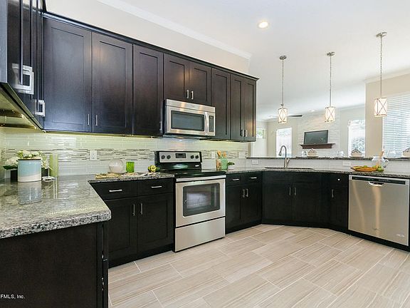 4th image of 13723 Alesbury Ct