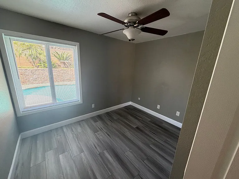 1118 Zircon St — Photo 29