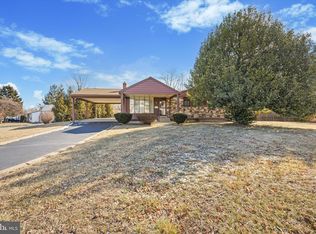 312 Scheivert Ave, Aston, PA 19014