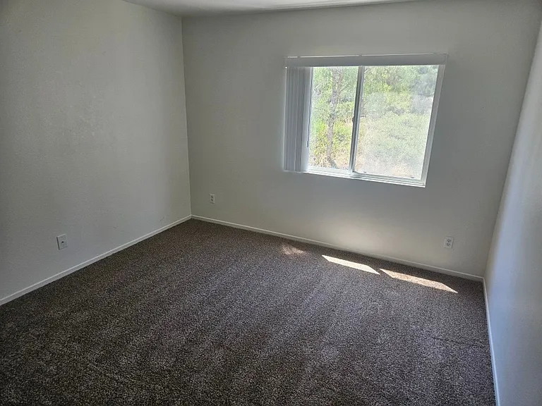 577 Whitesage Rd — Photo 7