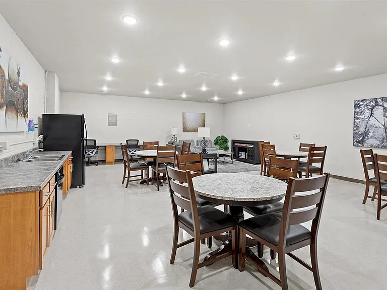 S75W17476 Janesville Rd — Photo 20