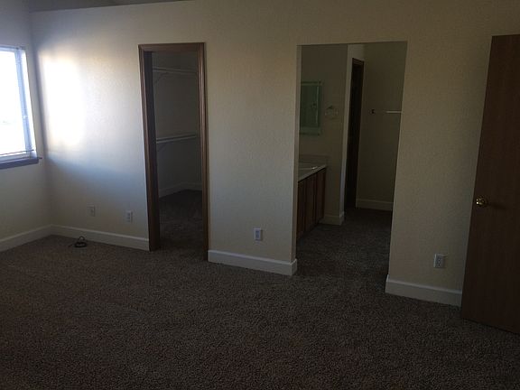 3rd image of 6045 Hearth Ct