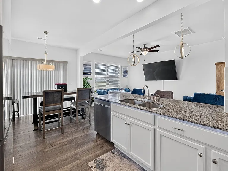 3745 Yorkshire Pl — Photo 6