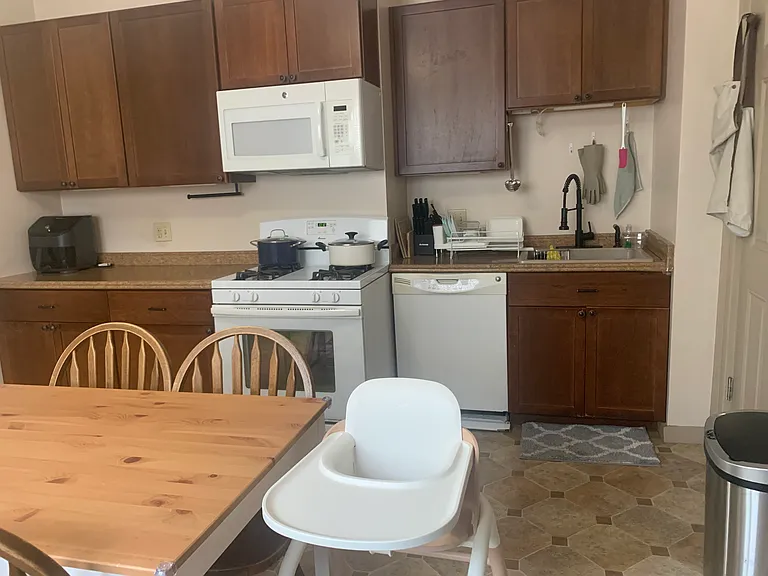 15 Harding St #1 — Photo 4