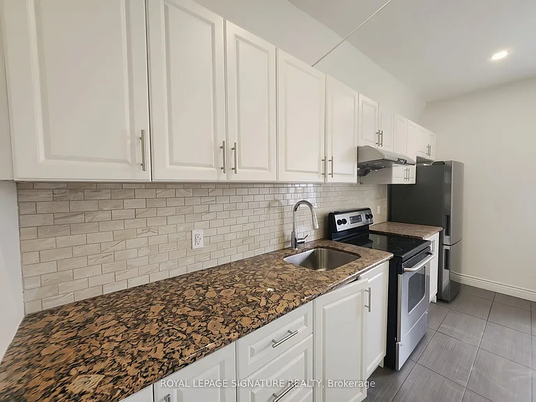 15 Barrie St #1 — Photo 4