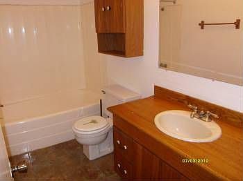 4th image of 576 N Bellflower Blvd Unit 223