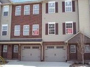 1612 Pinecroft Ln, Howell, MI 48855