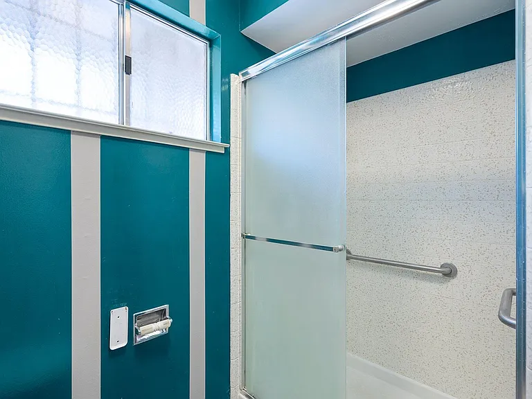2107 Amador Ave — Photo 19