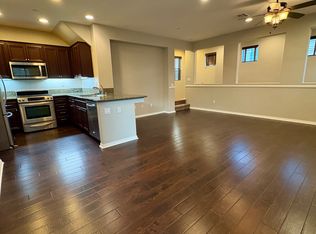 3151 Lisbon Ln, Oxnard, CA 93036