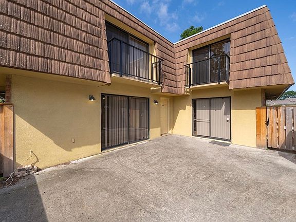 2nd image of 5314 Brook Ct #205