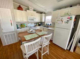 561 Indian Pkwy N, Fort Myers Beach, FL 33931