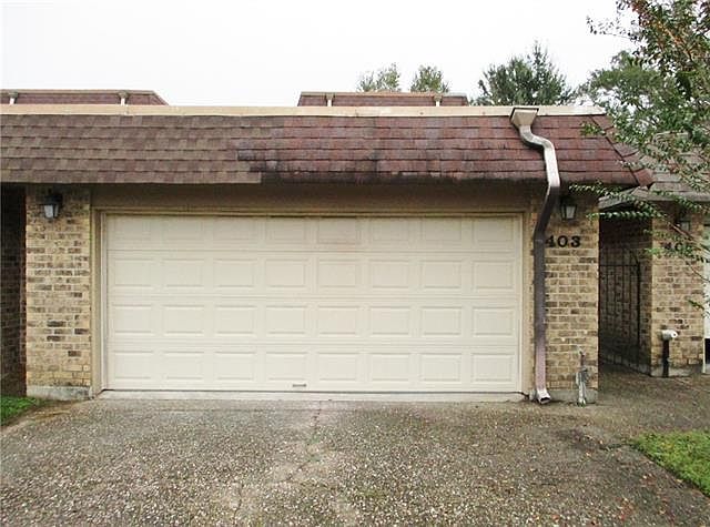 1st image of 403 Fairway Dr