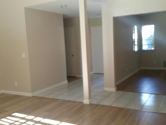 4th image of 3066 Bernadine St