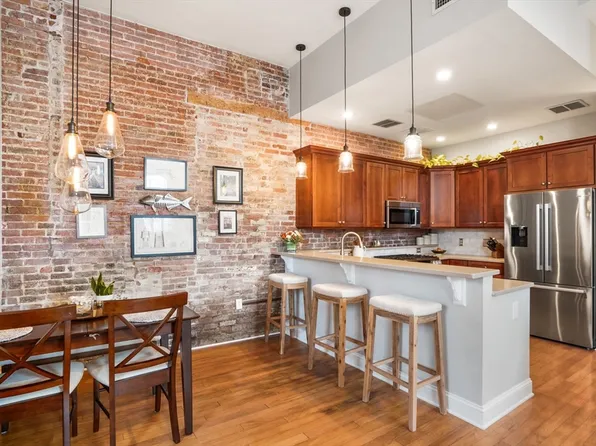 68 Baldwin St APT 1, Charlestown, MA 02129