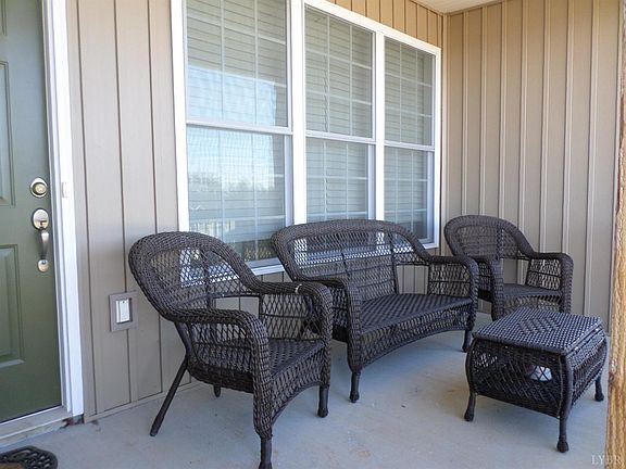 3rd image of 463 Mantle Dr