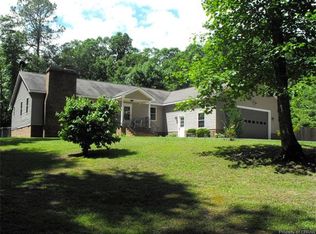 9484 Burkes Pond Rd, North, VA 23128