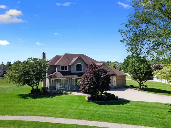 1106 Woodland Xing, Fort Wayne, IN 46825