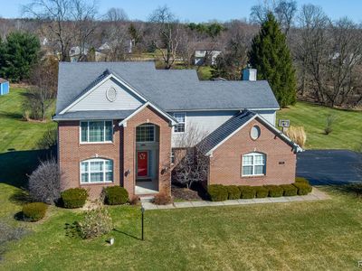 4930 Fox Chase Dr, White Lake, MI, 48383
