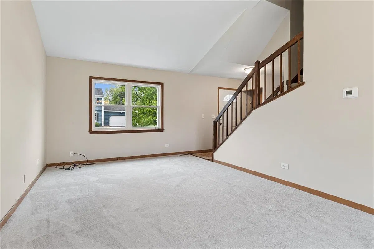 3 bed, 1.5 bath, 1320 sqft, $2,800 — Photo 4