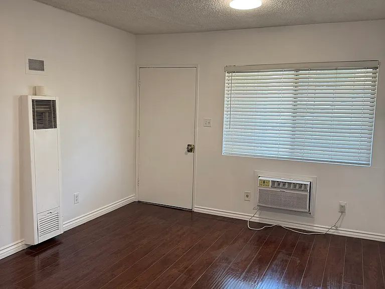 3214 Castalia Ave #4 — Photo 15