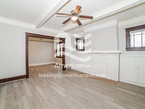 1762051_002_living_room_13669572.jpg