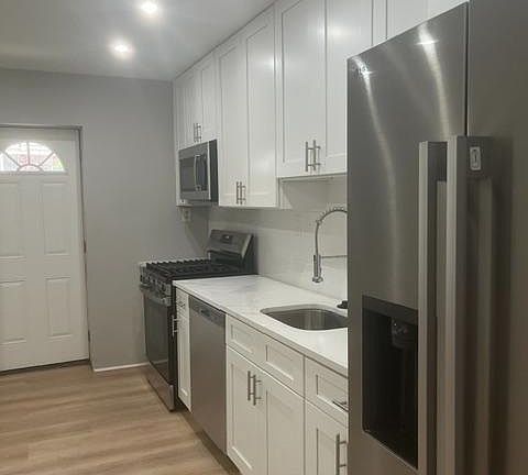 5th image of 5013 Brown St