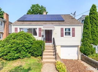 37 Center Ave, Norwalk, CT 06851