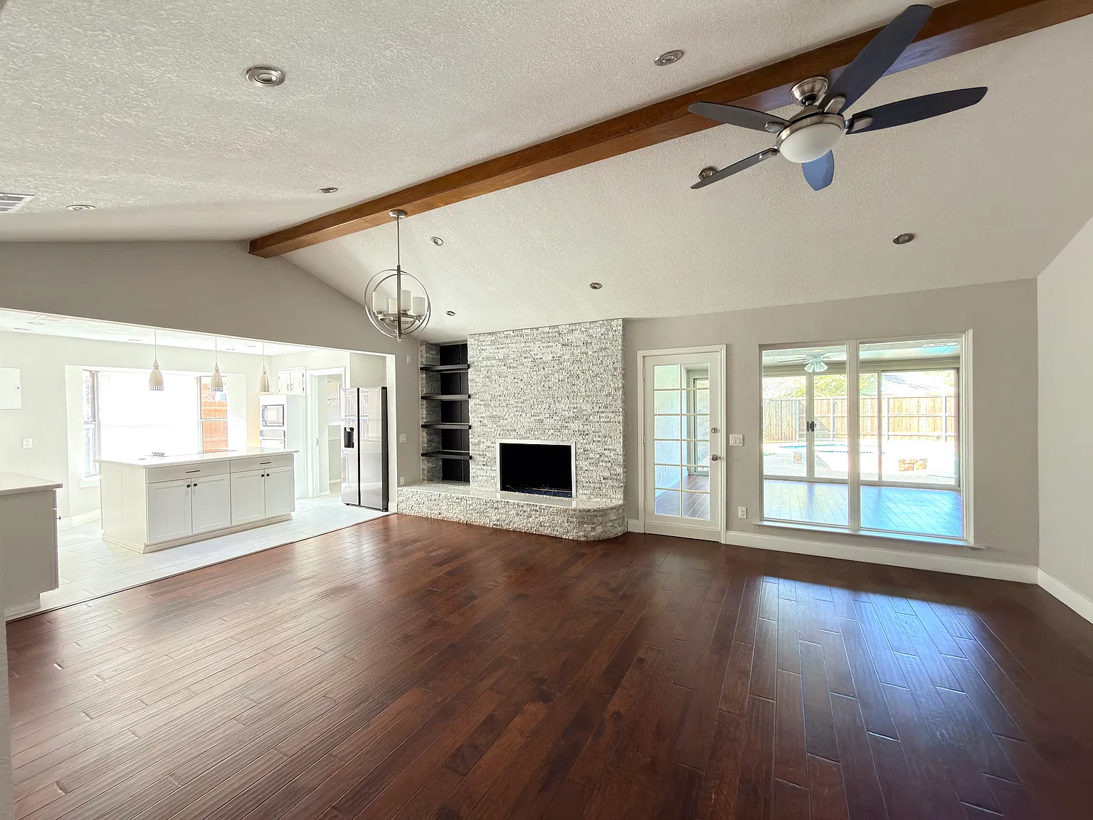 4109 Twilight Trl — Photo 4
