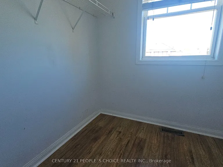 918 McNair Cir — Photo 10