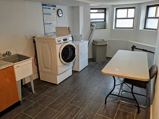 Rented by Corcoran | media 21