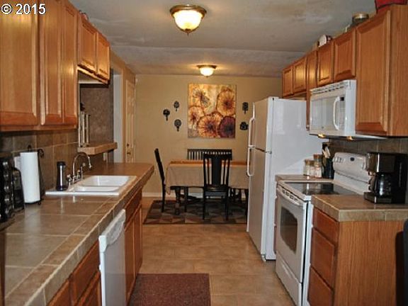 2nd image of 1852 NE 23rd Ct