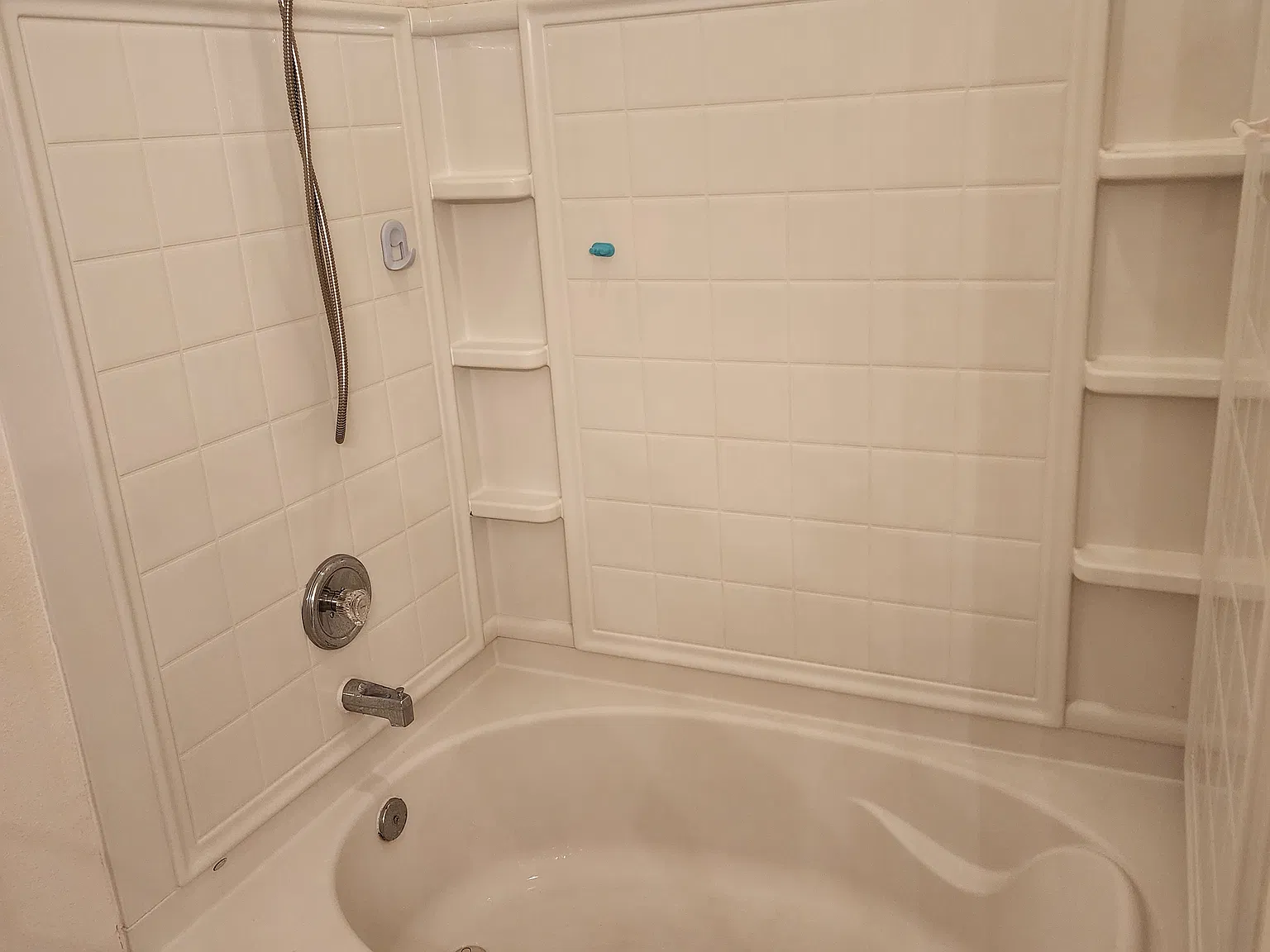 2 bed, 2.5 bath, 1499 sqft, $1,750 — Photo 2