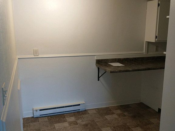 5th image of 707 2nd Ave NW