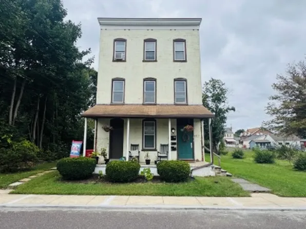 517 Glasgow St Floor 2, Pottstown, PA 19464