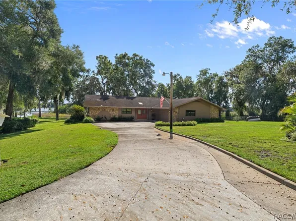 2585 S Zellner Dr, Inverness, FL 34450