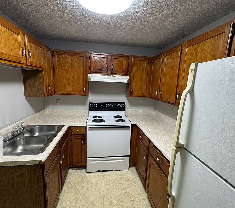1st image of 4573 Calhoun Rd NE #G