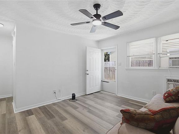 4th image of 3231 Vimy Ridge Ave