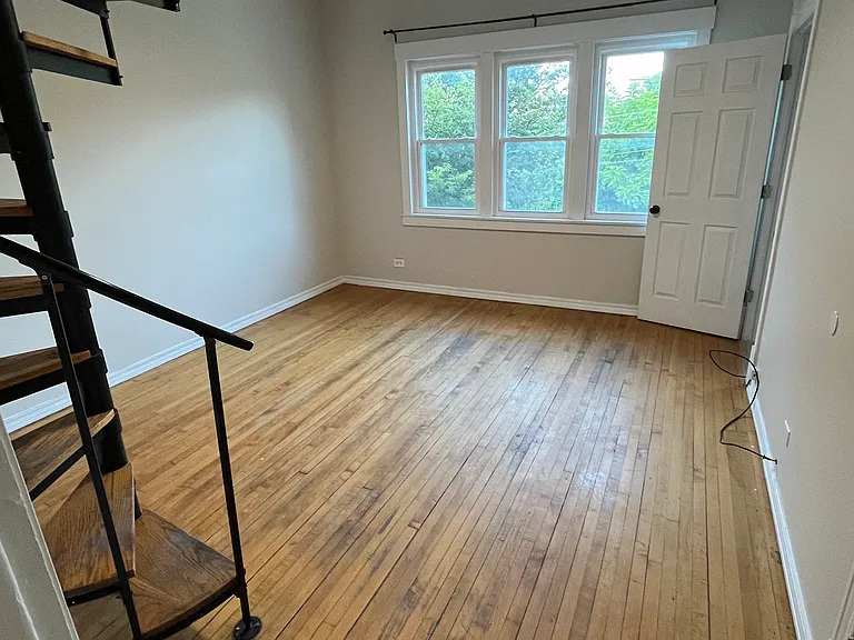 3246 N Ravenswood Ave #2 — Photo 6