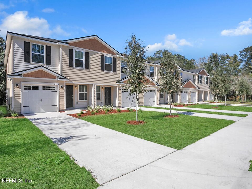 1st image of 8214 HALLS HAMMOCK Court