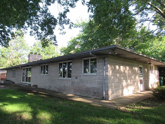 2nd image of 1498 Amber Dr