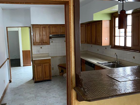 4th image of 544 Plymouth Ave #1