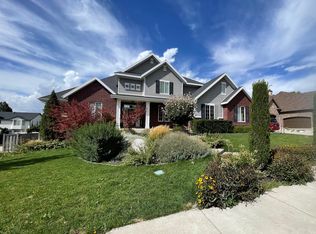889 E Fence Post Rd, Fruit Heights, UT 84037